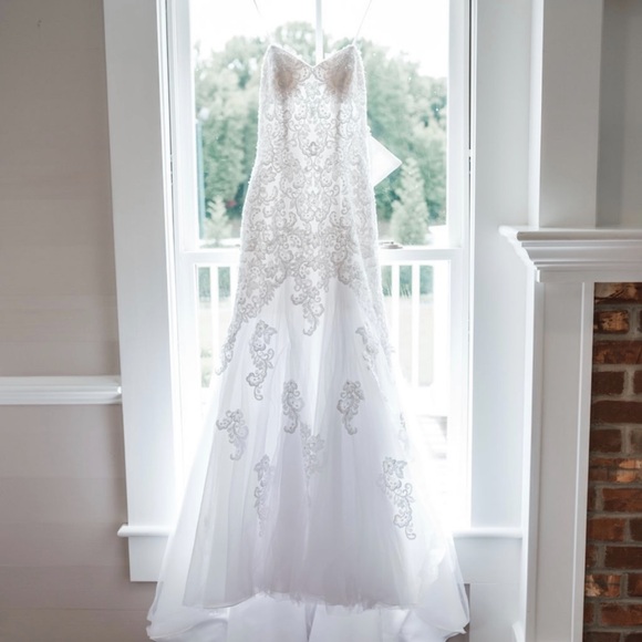 Camille La Vie Elegant White Dress - Picture 1 of 15